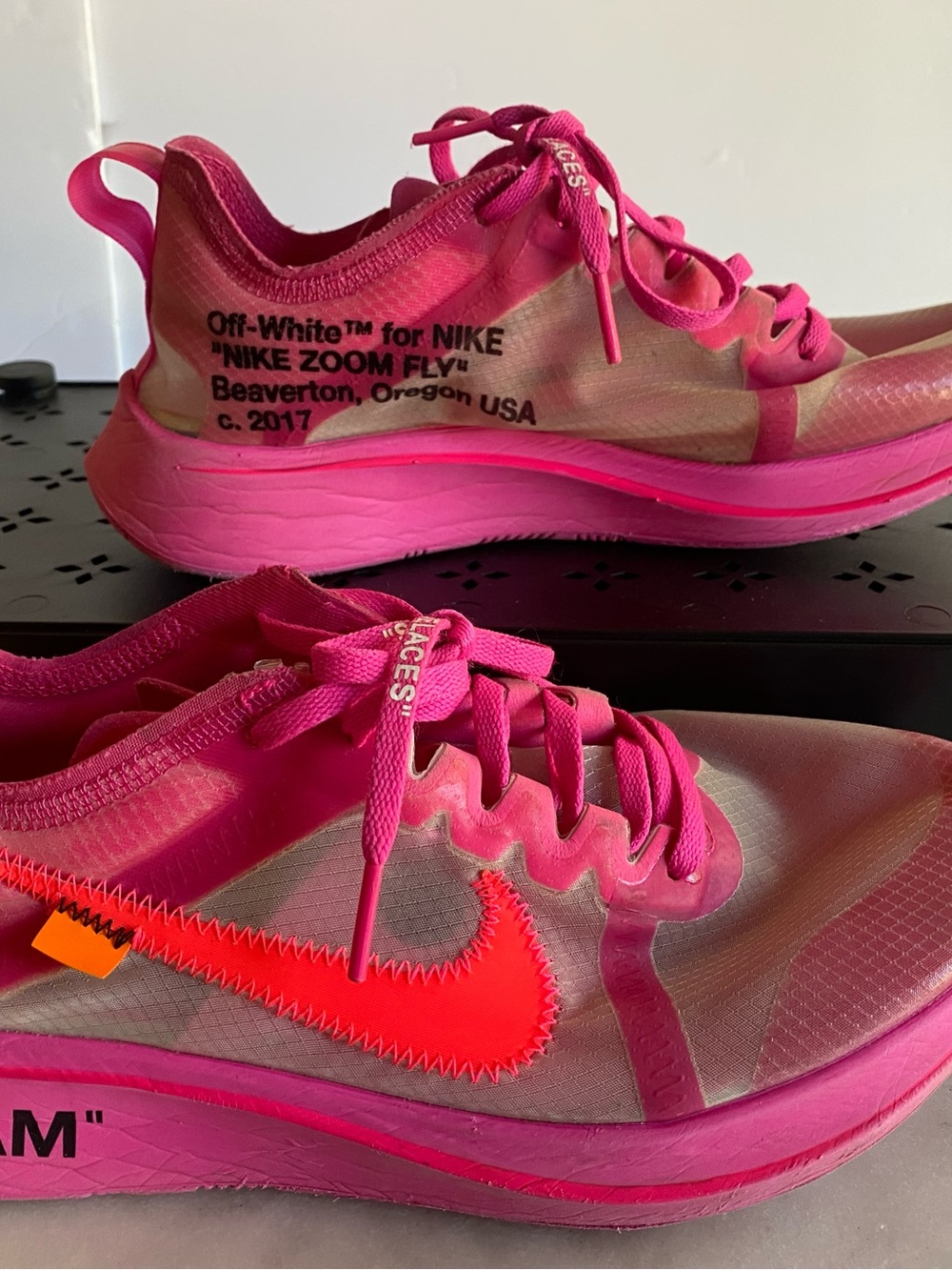Nike Off-White x Zoom Fly SP
Tulip Pink Size 7